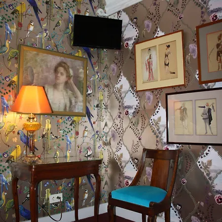 دي نيس 3* باريس