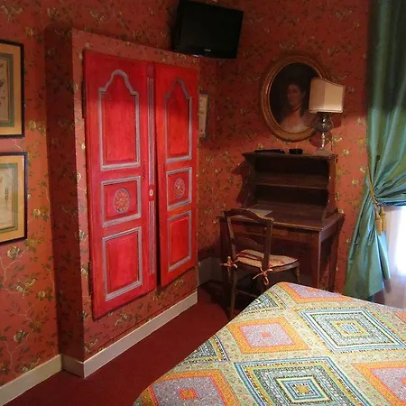 دي نيس فندق