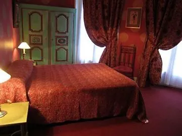 De Otel 3*