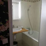 De 3*