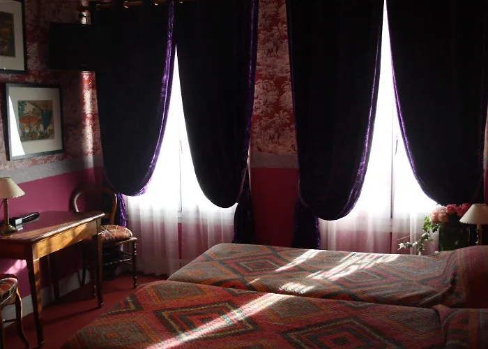 Отель De Париж